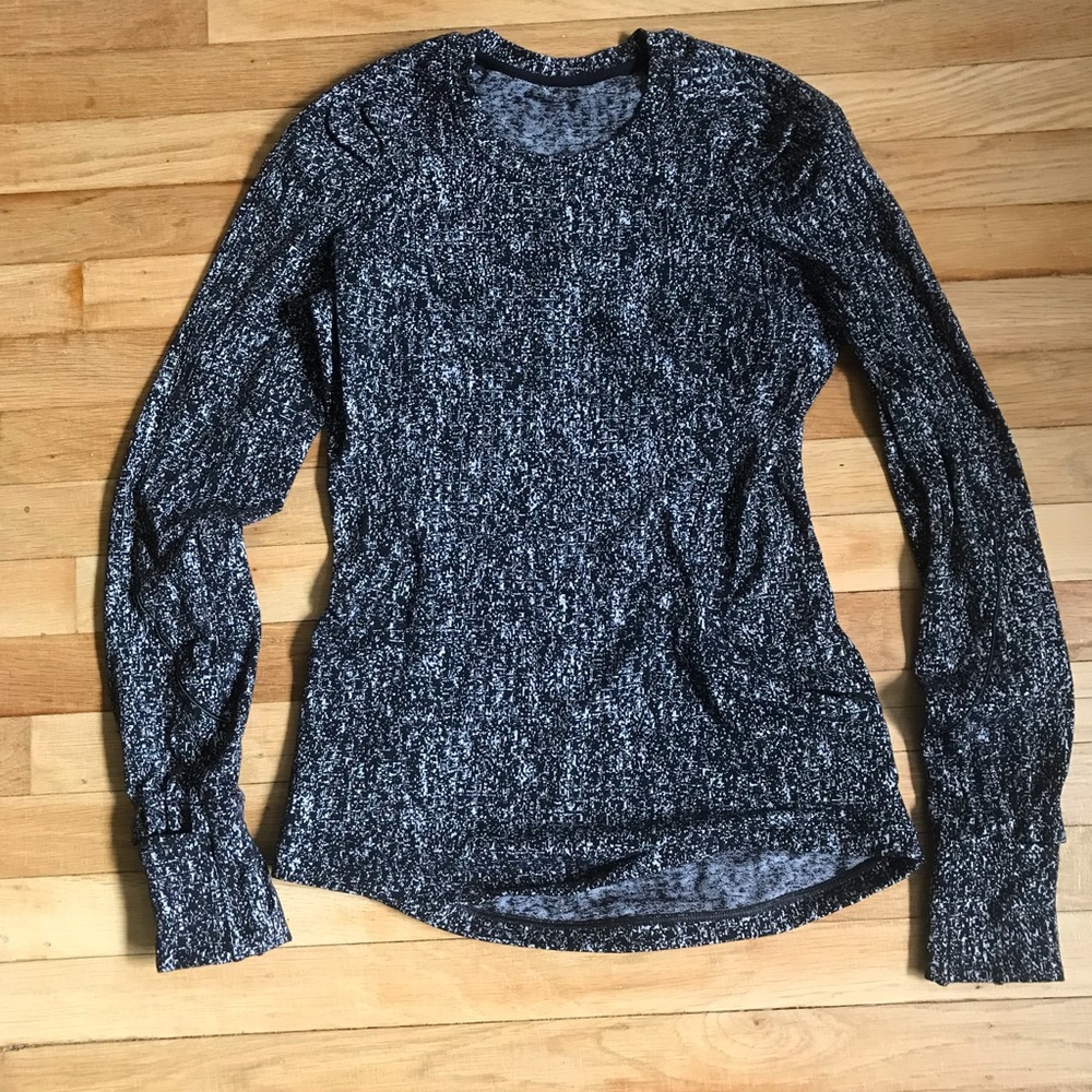 Lululemon thick longsleeve w pocket
